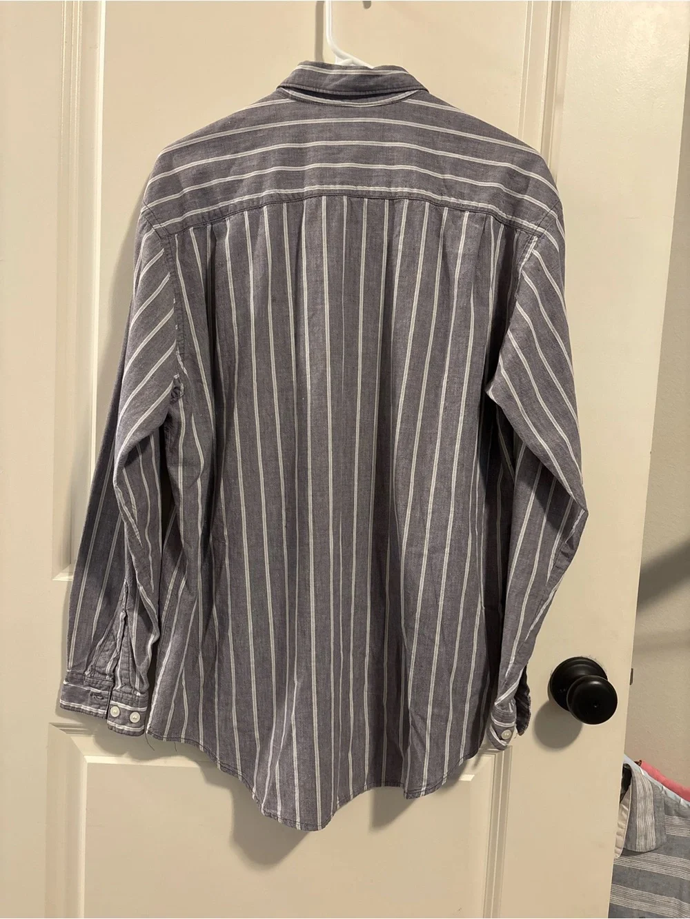 Levi's Vintage Men's Size Medium Blue Striped Button Down Shirt Long Sleeve VTG